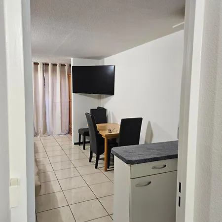 Au Bord De La 2 Apartment
