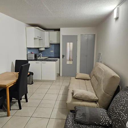 Apartment Au Bord De La 2