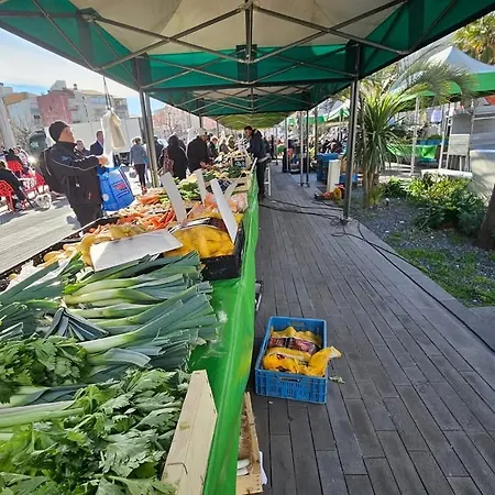 Appartement Au Bord De La 2 *