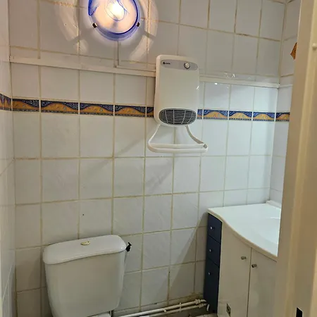 Appartement Au Bord De La 2 *