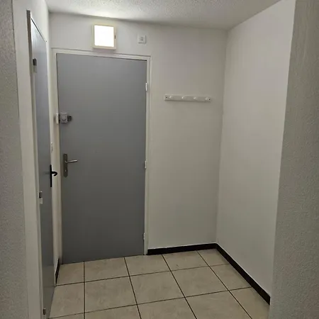 Apartment Au Bord De La 2 *