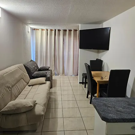 Au Bord De La 2 Apartment