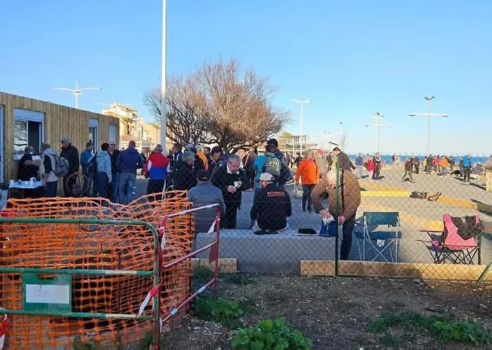 Au Bord De La 2 Agde